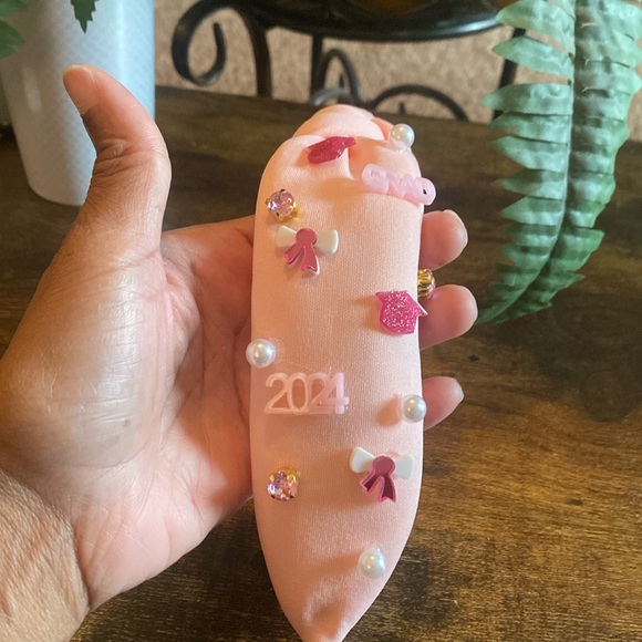 Accessories - Light pink bedazzled 2024 headband!